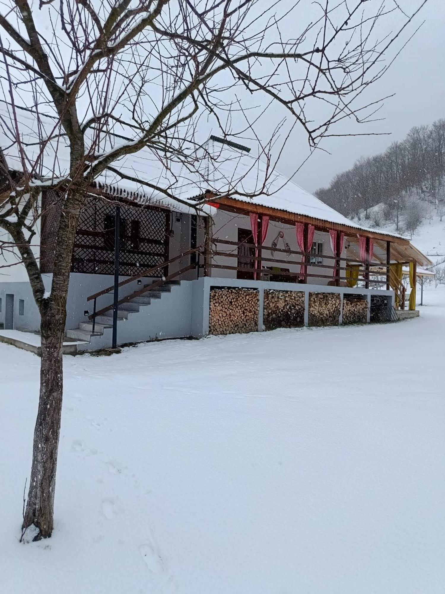 Casa Dyasof Villa Rohia Buitenkant foto